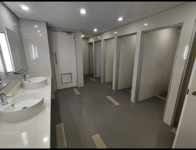 5,870M² OFFICE FOR SALE IN GRAND CENTRAL